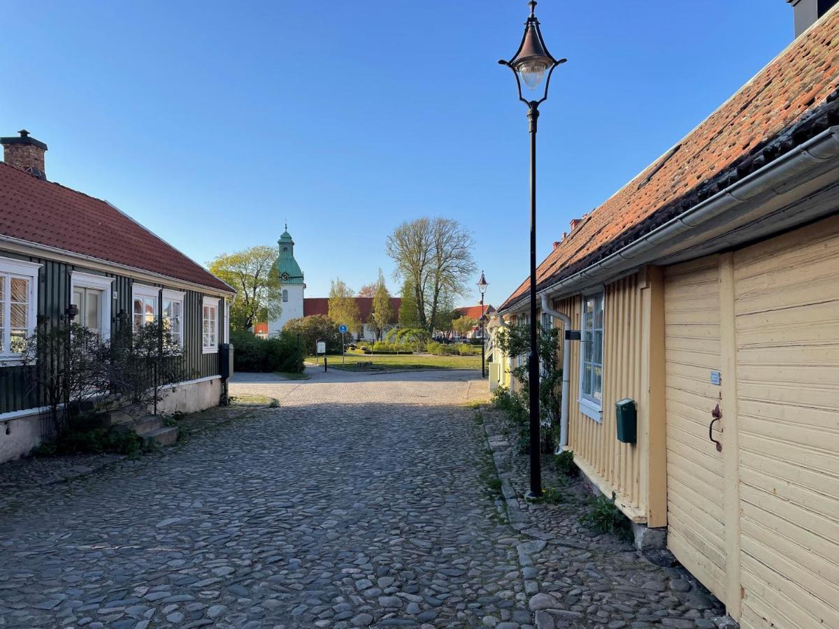 Charmigt Boende Med Perfekt Laege I Gamla Stan Falkenberg Extérieur photo
